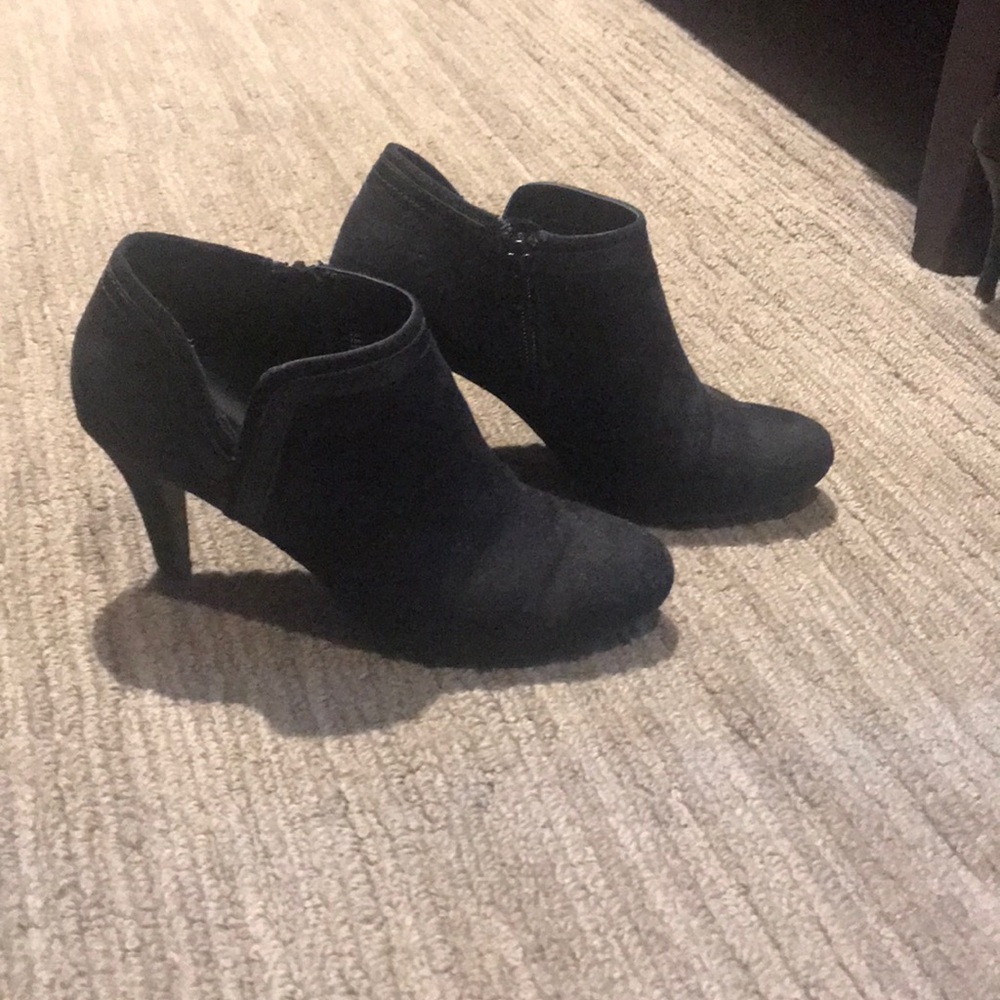 Dexflex Comfort high heel booties size 6.5